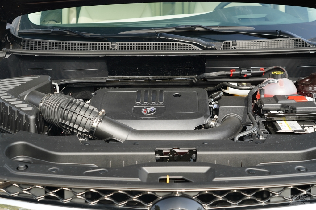 汽車發動機如何清理？